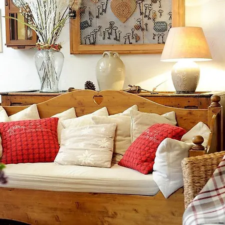 Hotel La Grange Aux Marmottes 4*